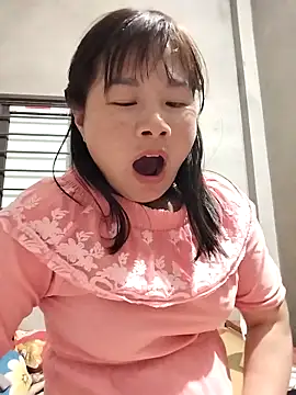 kute-00 online show from December 2025 11:15:02 AM