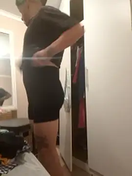 macmaddy8989 online show from February 2026 08:16:01 PM