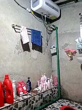 Snapshot of ngan-cute chatting on October 2025 01:45:01 PM ngan-cute online show from October 2025 01:45:01 PM