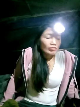 Snapshot of ngan-cute chatting on November 2025 02:06:01 PM ngan-cute online show from November 2025 02:06:01 PM