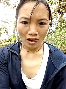 Snapshot of ngan-cute chatting on November 2025 02:10:01 AM ngan-cute online show from November 2025 02:10:01 AM