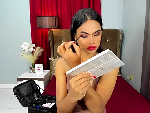 1HotAsianTS online show from December 2025 12:49:02 AM