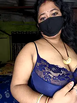 Smile-quien online show from September 2025 04:01:02 AM