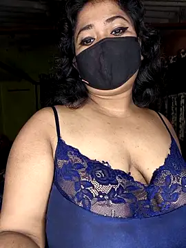 Smile-quien online show from October 2025 10:24:02 AM