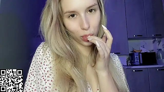 ElysiaXo online show from October 2025 11:59:02 PM