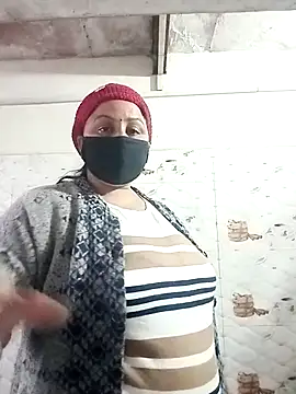 Rakhi sawant143 online show from December 2025 02:20:02 AM