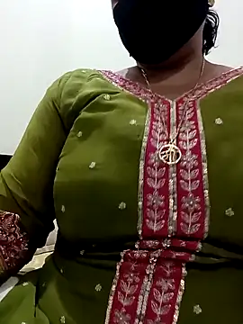 Rakhi sawant143 online show from February 2026 02:02:02 PM