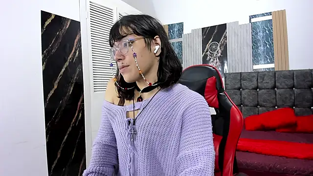 christina vamp1 online show from November 2025 01:35:02 PM