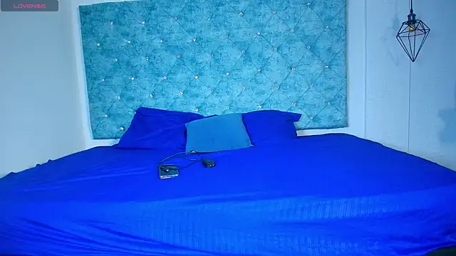 Snapshot of novaa_snow chatting on September 2025 02:39:02 PM novaa snow online show from September 2025 02:39:02 PM