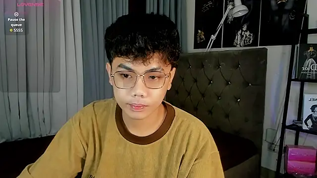mightyhotcock online show from September 2025 05:38:01 PM