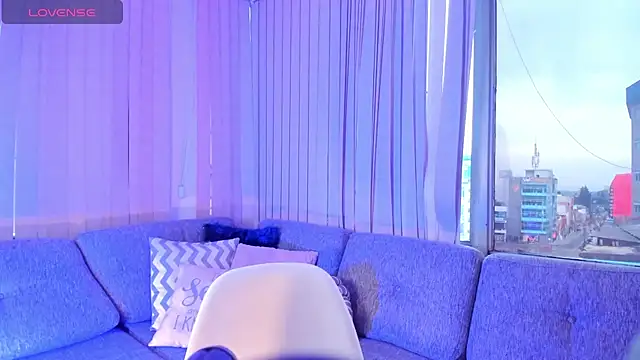 Mayajhons online show from September 2025 12:06:01 PM