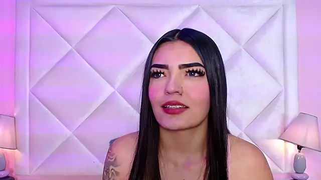 Miaa Smithh   online show from October 2025 11:41:02 AM