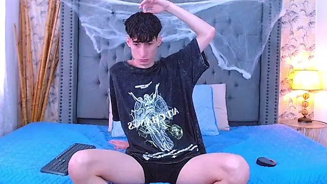 Luke Carter online show from October 2025 01:23:01 PM