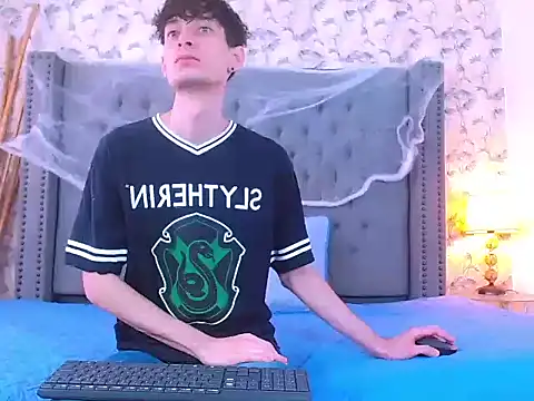 Luke Carter online show from November 2025 01:02:01 PM