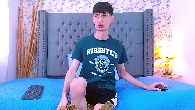 Luke Carter online show from November 2025 01:01:02 PM