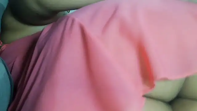 Snapshot of SecretBrunette chatting on June 2026 02:25:02 AM SecretBrunette online show from June 2026 02:25:02 AM