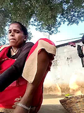 Hot-honi online show from November 2025 03:04:01 AM