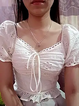 Snapshot of CherryBeii chatting on November 2025 10:48:01 PM CherryBeii online show from November 2025 10:48:01 PM