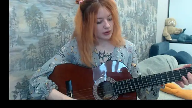 Snapshot of __Elina__ chatting on December 2025 06:41:01 AM Elina online show from December 2025 06:41:01 AM