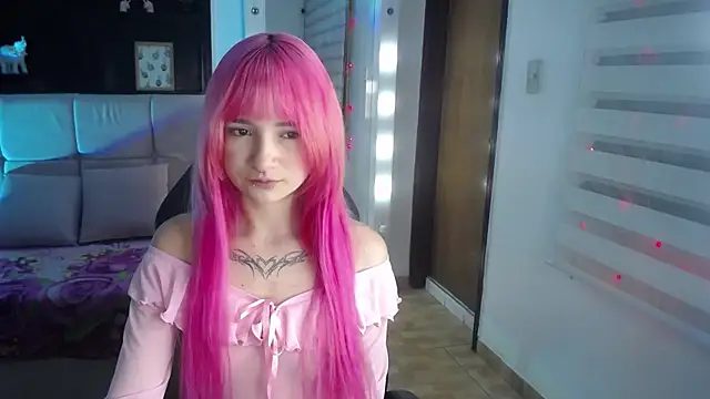  Charlotte Collins  online show from April 2026 02:21:01 PM