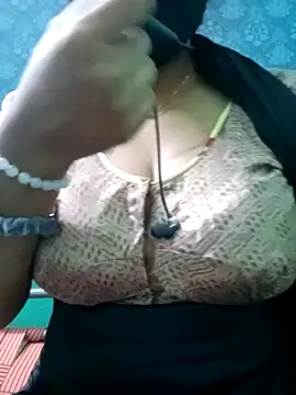 Snapshot of tamil_Vennila chatting on September 2025 08:53:01 PM tamil Vennila online show from September 2025 08:53:01 PM