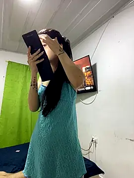 Snapshot of sashaxxx1630 chatting on September 2025 06:39:02 AM sashaxxx1630 online show from September 2025 06:39:02 AM