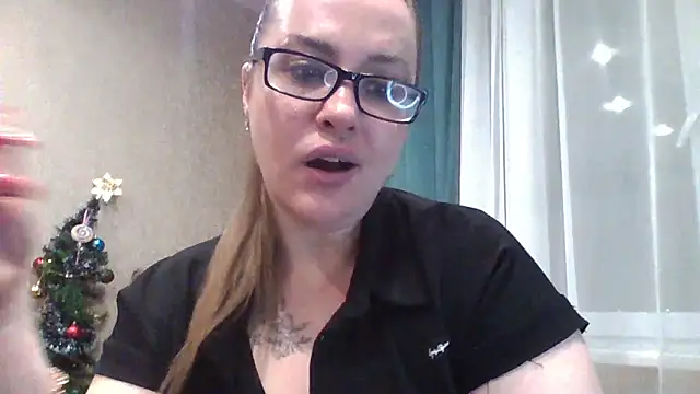 karina160000 online show from December 2025 02:45:02 PM