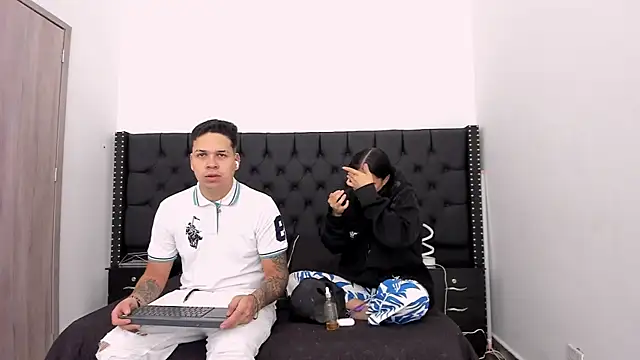 markAndPhilip online show from November 2025 11:54:01 AM