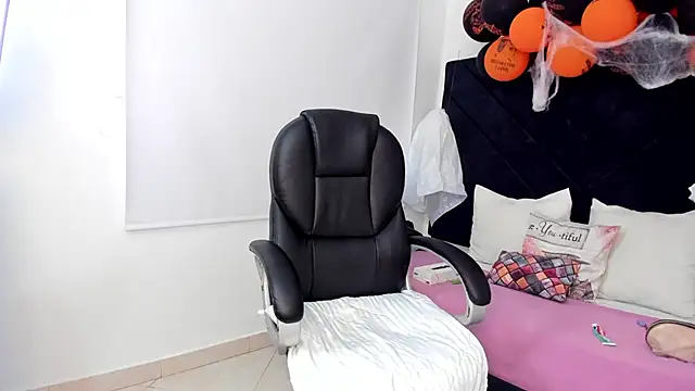 kate lua online show from October 2025 12:04:02 PM