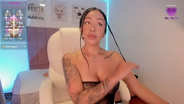 MarianaSandoval27 online show from November 2025 02:39:02 PM