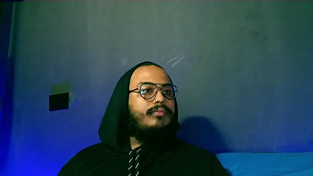  leda swan  online show from October 2025 01:42:02 PM