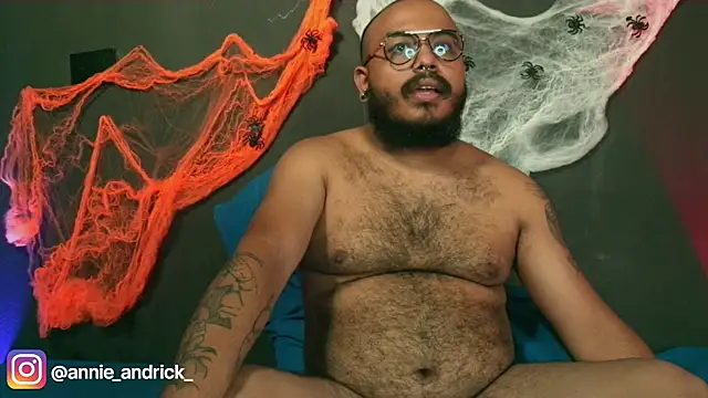  leda swan  online show from October 2025 02:46:01 PM