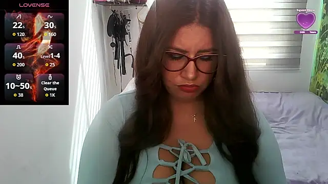 Snapshot of Vesper_Vixen chatting on September 2025 01:25:02 PM Vesper Vixen online show from September 2025 01:25:02 PM