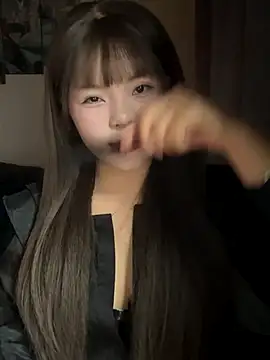 SarahBeii online show from November 2025 03:12:01 AM