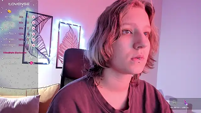 Hailey Foxy online show from November 2025 08:37:02 AM