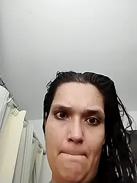 Snapshot of RaeBanzz chatting on September 2025 05:45:02 AM RaeBanzz online show from September 2025 05:45:02 AM