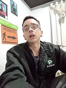 dinho carioca online show from October 2025 10:32:02 PM