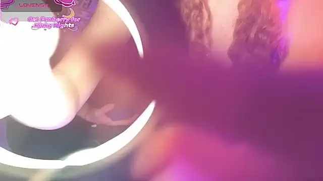 JuliCarl online show from February 2026 02:02:02 PM