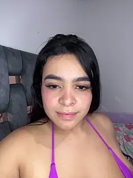 Snapshot of Danna_222 chatting on September 2025 08:03:01 AM Danna 222 online show from September 2025 08:03:01 AM