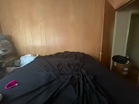 saltlightEmber online show from February 2026 07:56:02 PM