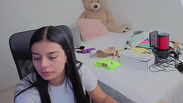 valerihouse online show from February 2026 12:56:02 AM