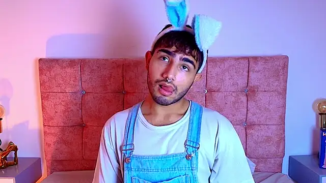 Snapshot of Ares_Alpha chatting on October 2025 06:57:02 PM Ares Alpha online show from October 2025 06:57:02 PM