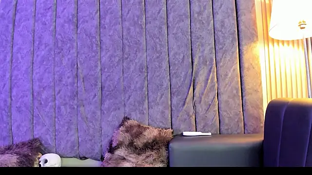 Snapshot of Rowan_Mills chatting on October 2025 06:17:01 PM Rowan Mills online show from October 2025 06:17:01 PM