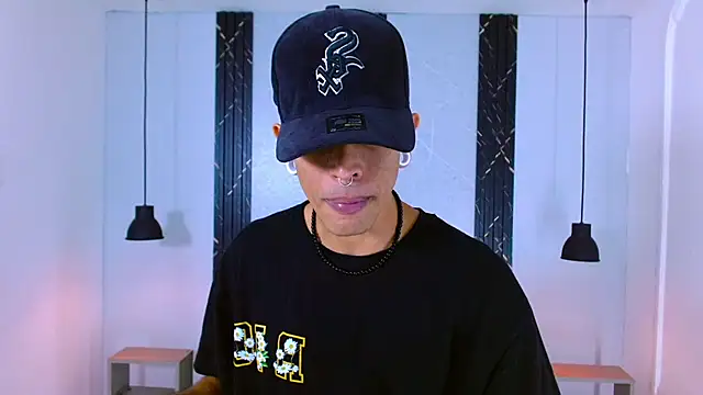 Snapshot of Franvill_Trato chatting on October 2025 07:22:02 PM Franvill Trato online show from October 2025 07:22:02 PM