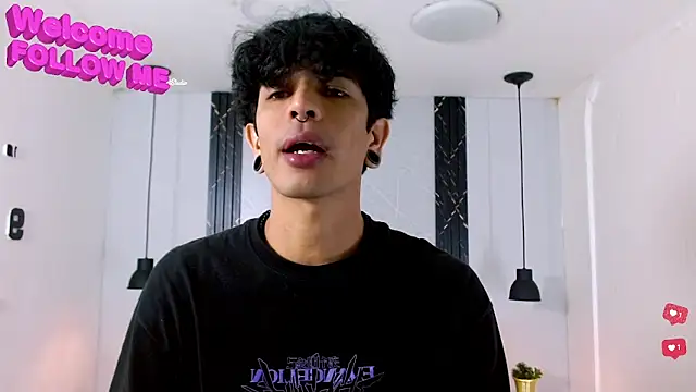 Snapshot of Franvill_Trato chatting on December 2025 07:11:02 PM Franvill Trato online show from December 2025 07:11:02 PM