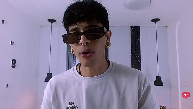 Snapshot of Franvill_Trato chatting on January 2026 07:28:01 PM Franvill Trato online show from January 2026 07:28:01 PM