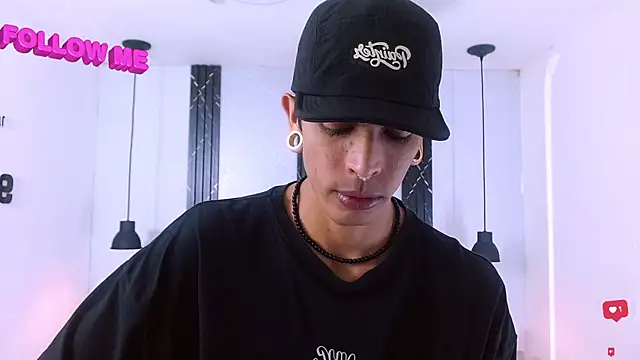 Snapshot of Franvill_Trato chatting on January 2026 07:40:01 PM Franvill Trato online show from January 2026 07:40:01 PM