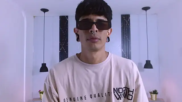 Snapshot of Franvill_Trato chatting on January 2026 07:34:01 PM Franvill Trato online show from January 2026 07:34:01 PM