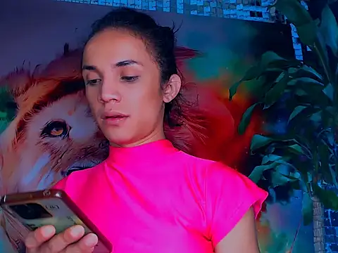 Snapshot of Cristal_Gem1 chatting on November 2025 05:27:02 AM Cristal Gem1 online show from November 2025 05:27:02 AM