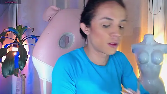 Snapshot of Cristal_Gem1 chatting on April 2026 11:47:02 AM Cristal Gem1 online show from April 2026 11:47:02 AM